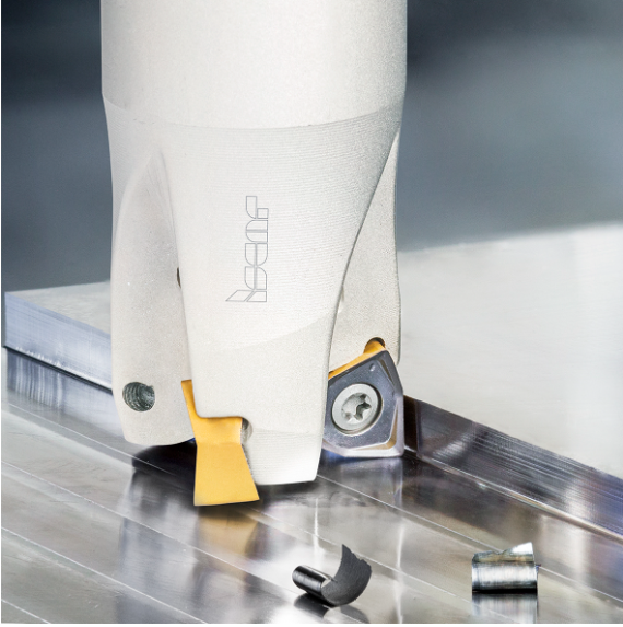 Fig.2 – A double positive cutting geometry characterizes HELIDO Trigon milling cutters that carry double-sided inserts of a &quot;broken-triangle&quot; profile.